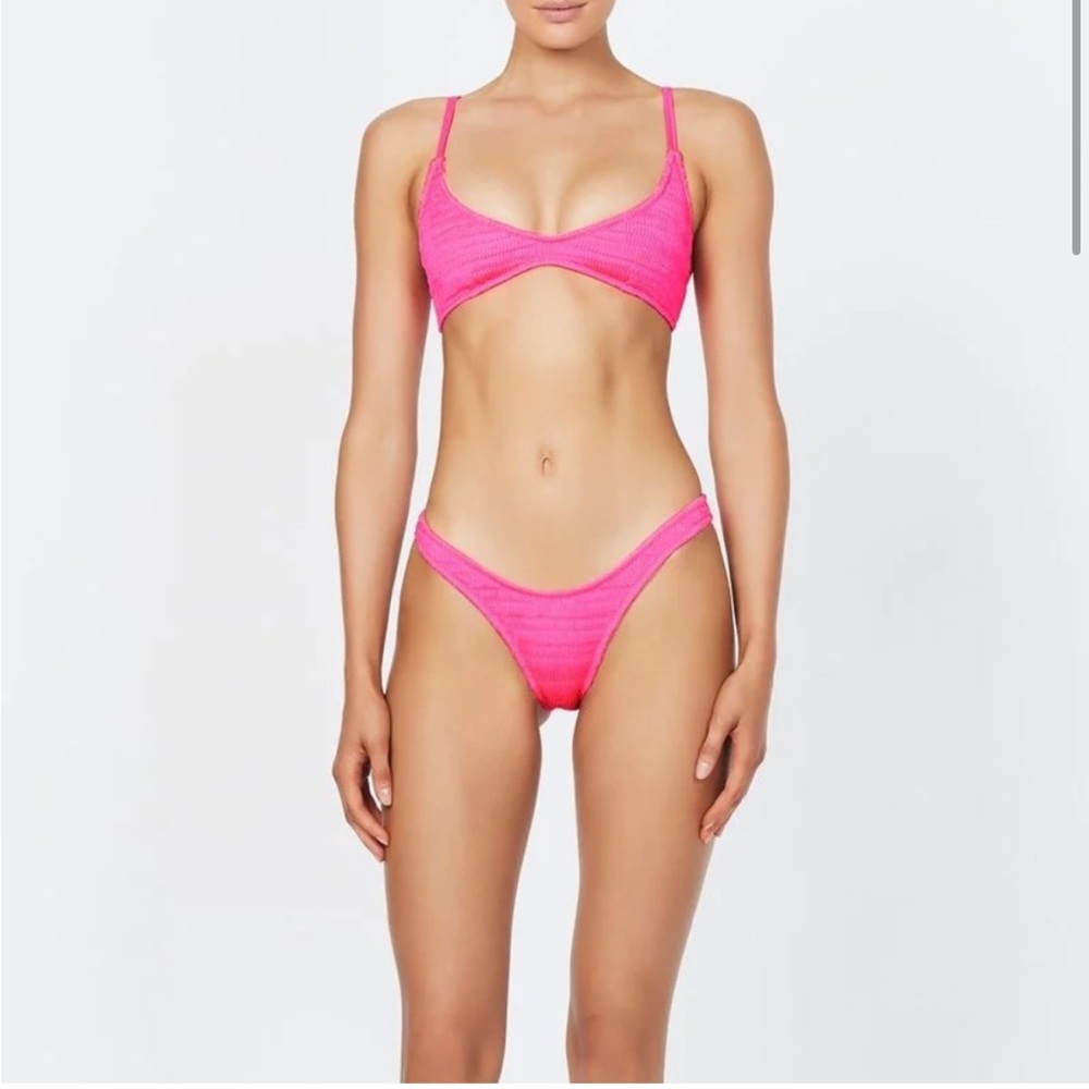 Triangl Maia-Mysa Bikini Set with Swim Bag.